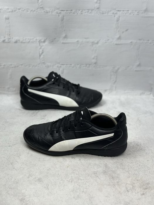 Чоловічі чорні футбольні сороконіжки Puma 41p 26cm