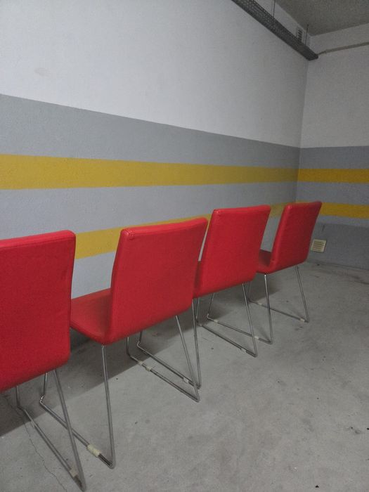 Conjunto 4 cadeiras vermelhas