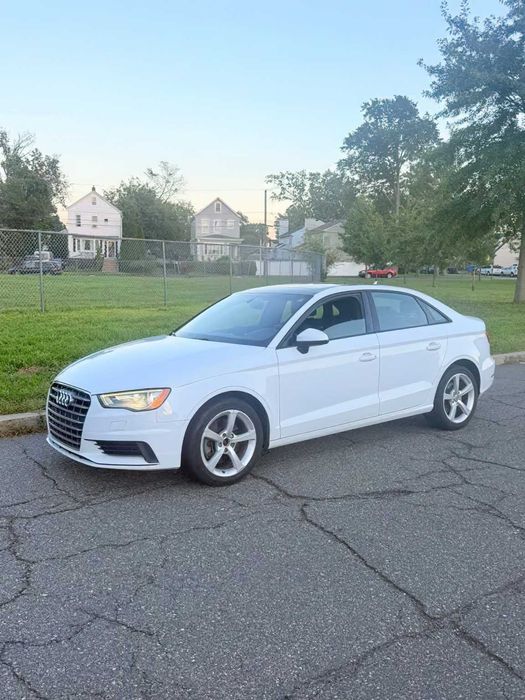 Audi A3      2015