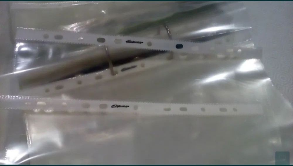 Um estojo impermeável e micas muito resistentes!