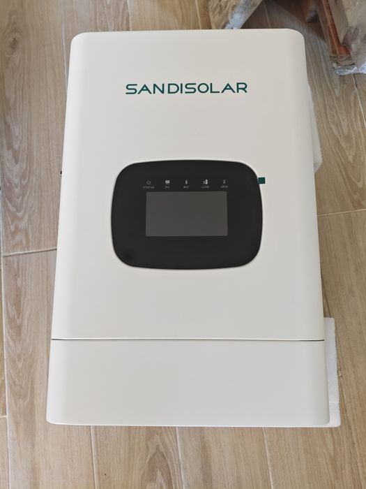 Гібридний сонячний інвертор SANDISOLAR 6500w(6.5KW) 48v сенсорний екран.