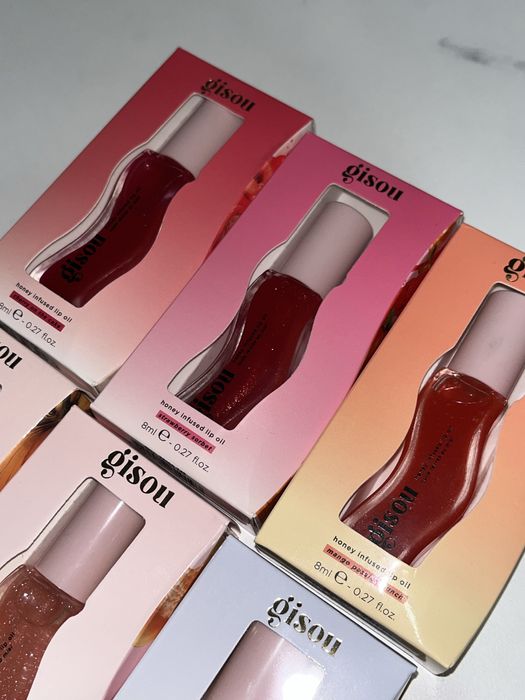 Блиск-масло для губ Gisou Honey Infused Lip Oil