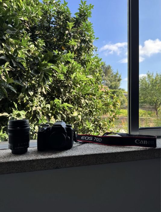 Camara Canon 70D + Lente Canon 18-135M IS STM + Ofertas Como Nova