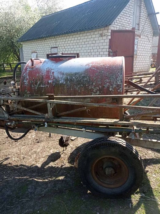 Оприскувач причепний