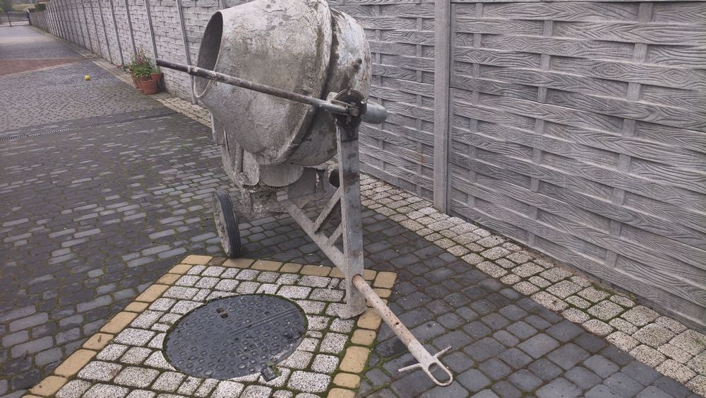 Betoniarka duża siłowa mocna pancerna