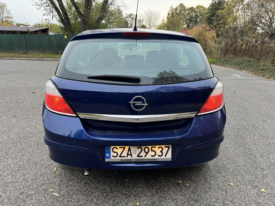Opel Astra 1.6 105km