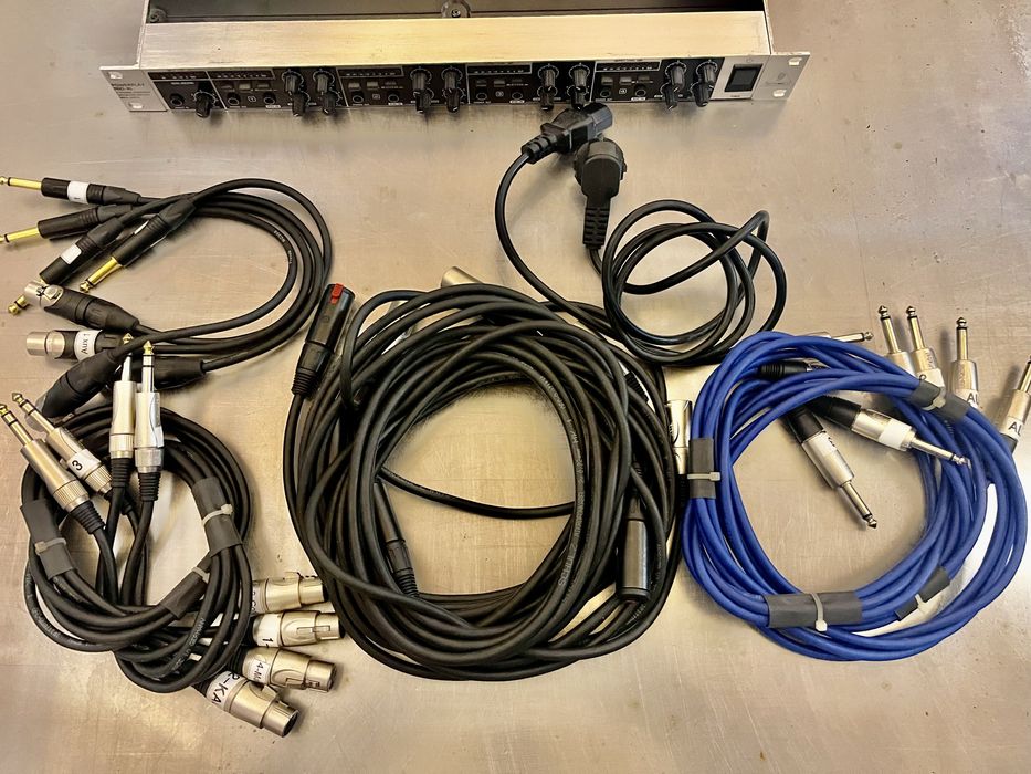 Behringer Powerplay Pro-XL amplificador phones