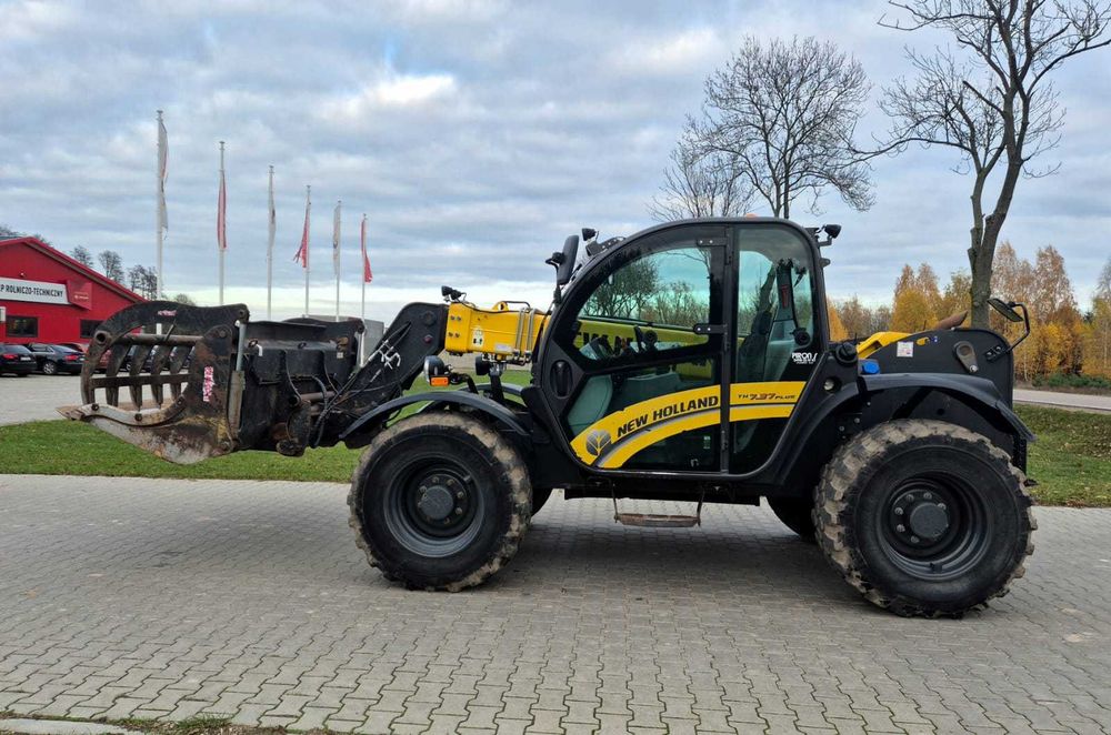 Ładowarka teleskopowa New Holland TH 7.37 plus,2019, manitou, krokodyl