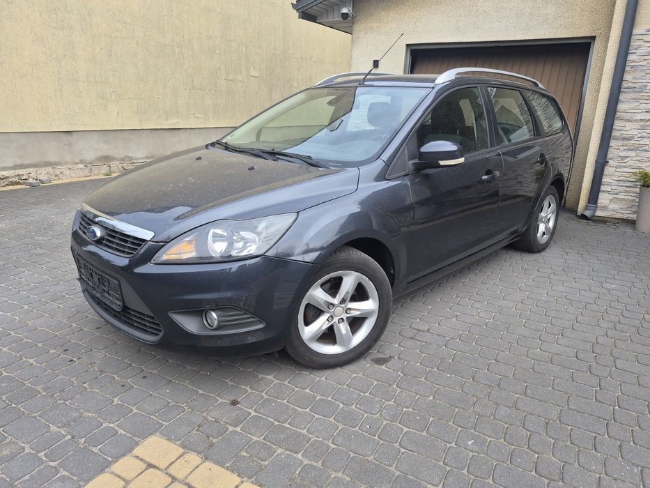 Focus lift 1,6 benzyna 2010r