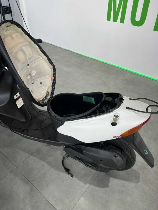 Скутер Suzuki Lets 3