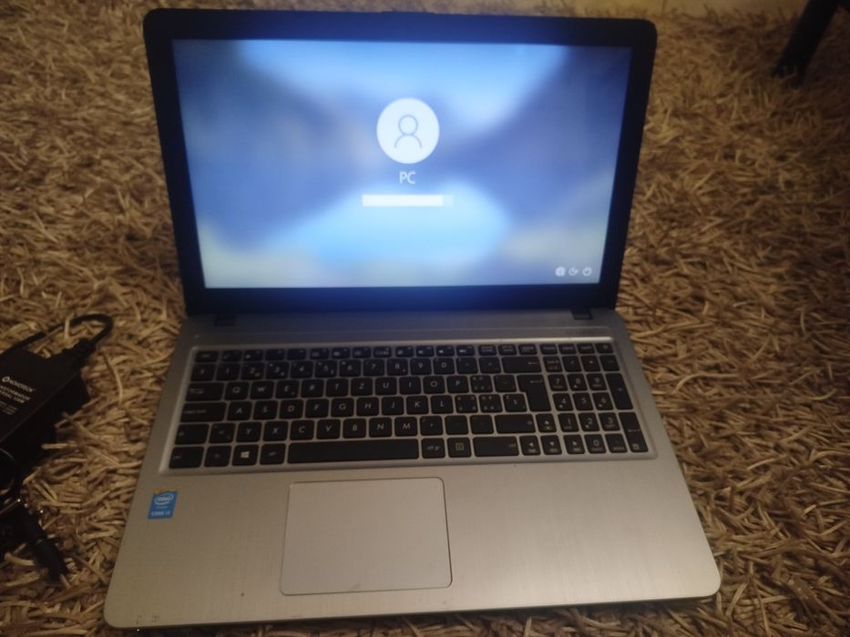 Computador Portátil ASUS