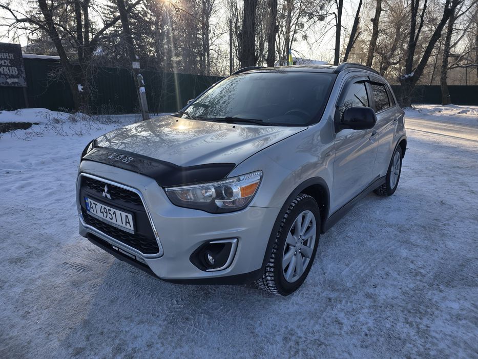 Мітцубісі оутлендер