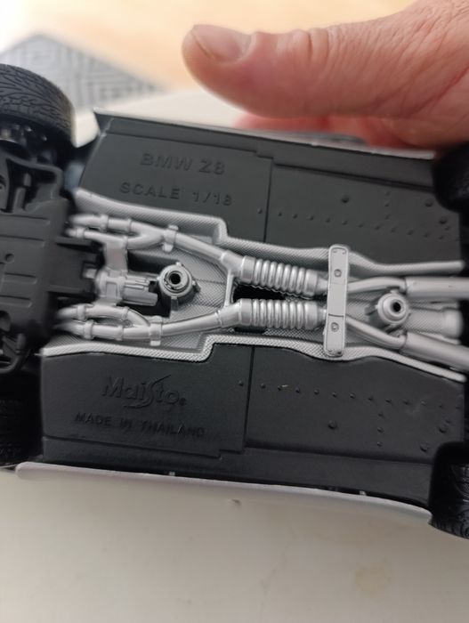 Автомодели БМВ 1:18