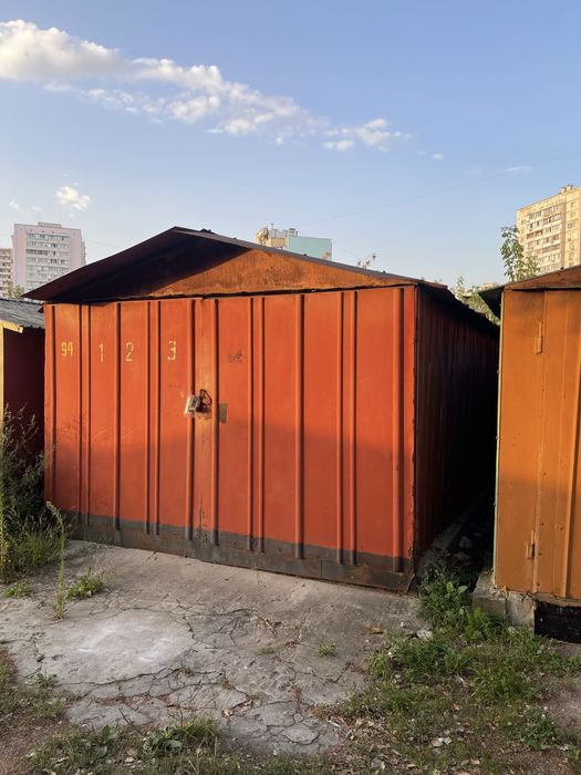 Сдам металический гараж