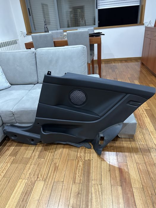 Quartelas Traseiras em Pele Opel Astra H GTC