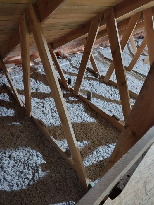 Ocieplenia  – Pianą PUR & Celulozą
