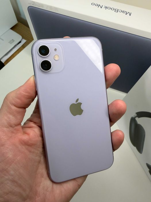 Apple iPhone 11・64B・Roxo (Factura e Garantia)