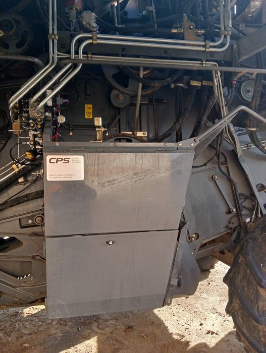 Комбайн Claas Lexion-750