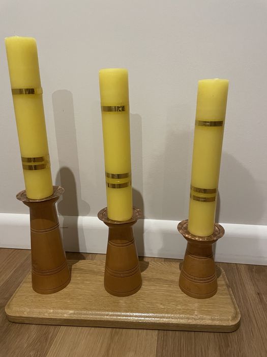 Świecznik ze świeczkami