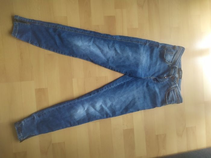 Spodnie reserved 36 S dzinsy damskie