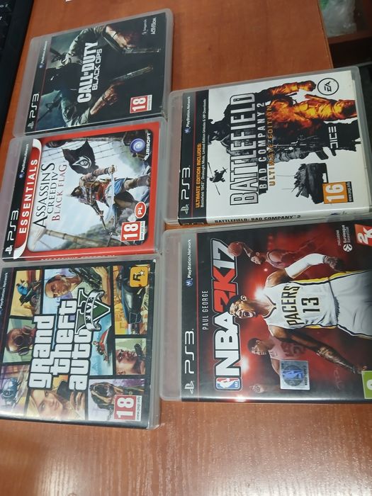 Gry na konsole Sony ps3 gta 5 gta 4 gran turismo 5 6 Fifa 11 nba 18 far czy 4 battlefield bad company  2 call of duży black ops assasins creed