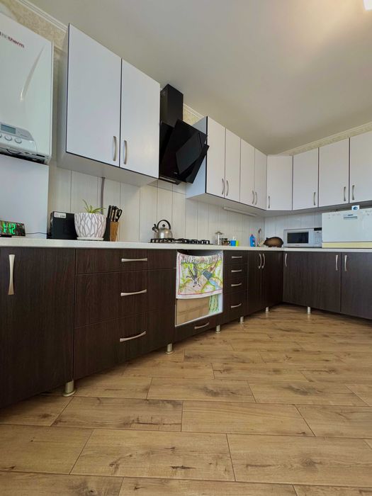 Двокімнатна квартира з ремонтом 63м2, новий будинок, р-н Літака v714