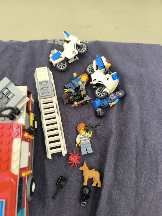 Lego viaturas / figuras