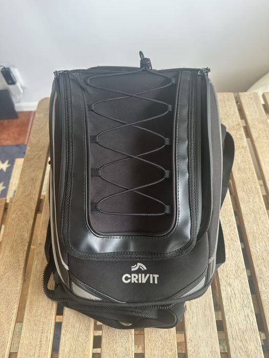 Mochila/Mala Traseira Mota Crivit - Excelente Estado