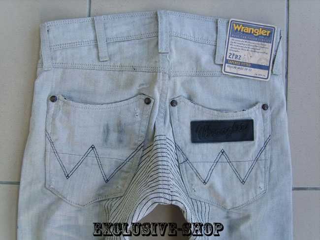 Spodnie męskie , dżinsy Wrangler 2Frz Dry W26 L32 ; pas 70 cm