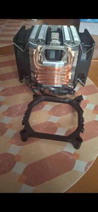 Cpu cooler novo na caixa