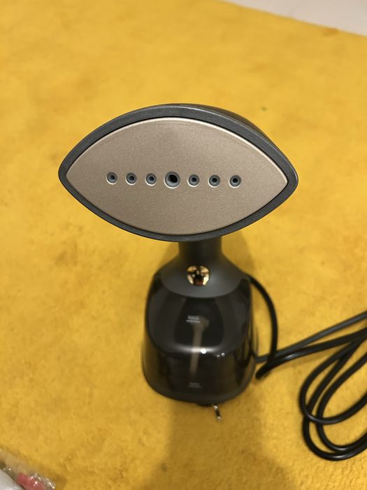 Ferro a vapor vertical e horizontal (1800W)