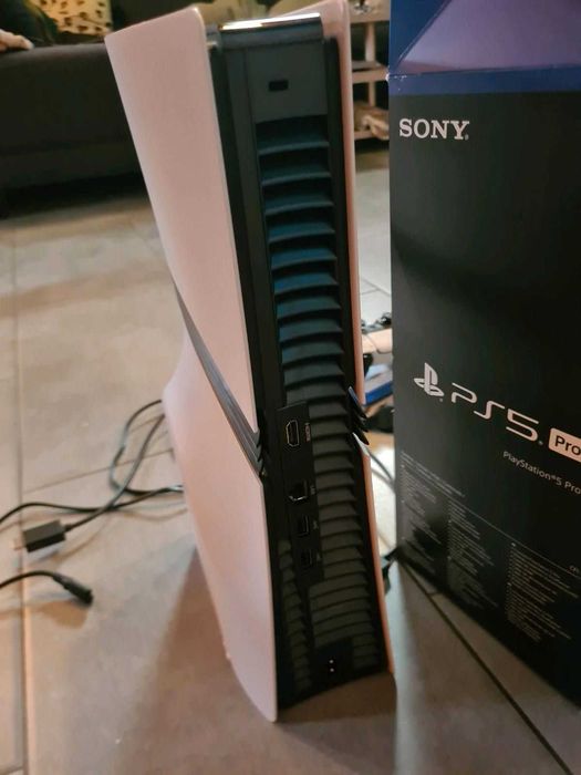 Playstion 5 Pro 6 miesięcy + gry + napęd+ gwarancja