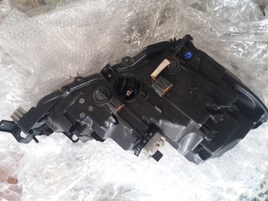 Ótica esquerda + cablagem mazda 6 2015/ 2016