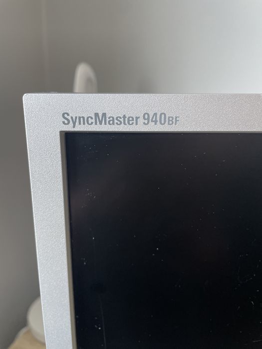 Monitor 19’’ samsung 940 BF