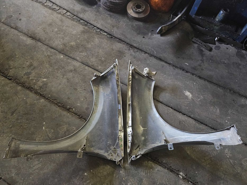 Передній бампер і крила на Рено Меган 2 (до рестайлінг)