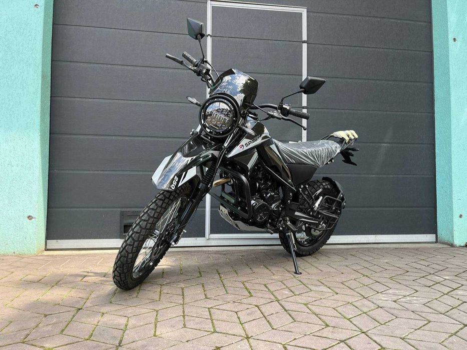 Мотоцикл Spark Спарк 250 куб SP250D-3 17 кінських сил