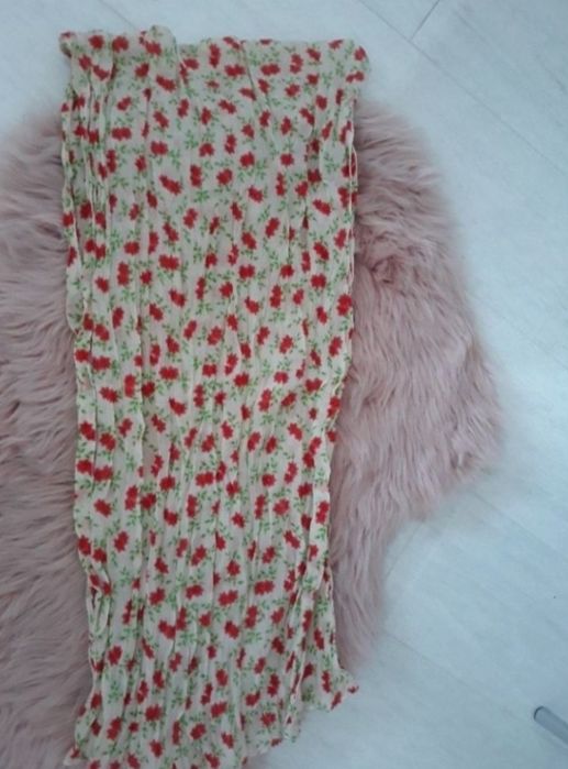 Apaszka szal szalik kwiaty kwiatki czerwone chusta damska