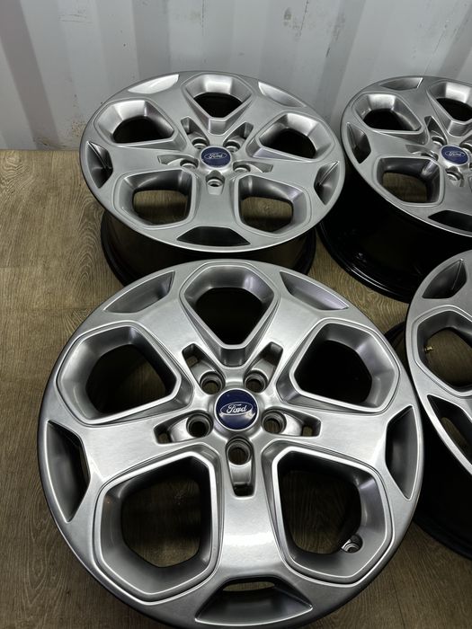 Felgi 18 ford mondeo s max kuga 5x108 8j et55 os 63.4