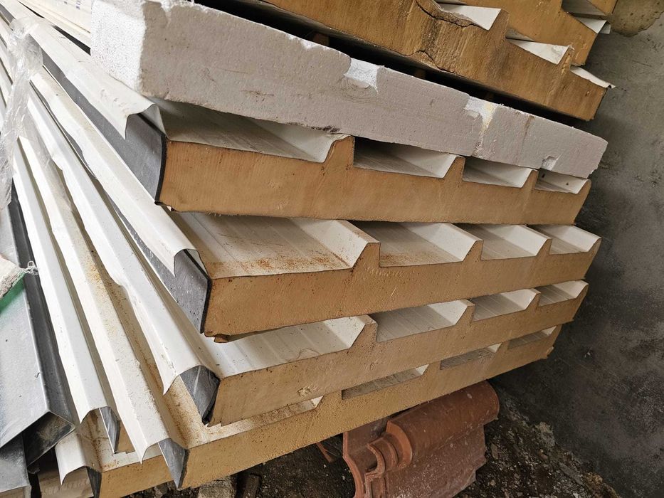 6 Telhas de 5m e 8 cm, mais 10 grátis de 1m