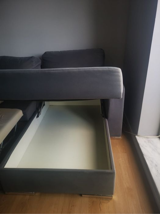 sofá cama cinzento