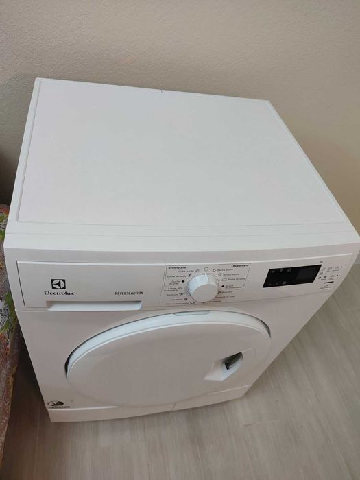 Сушильна машина Electrolux