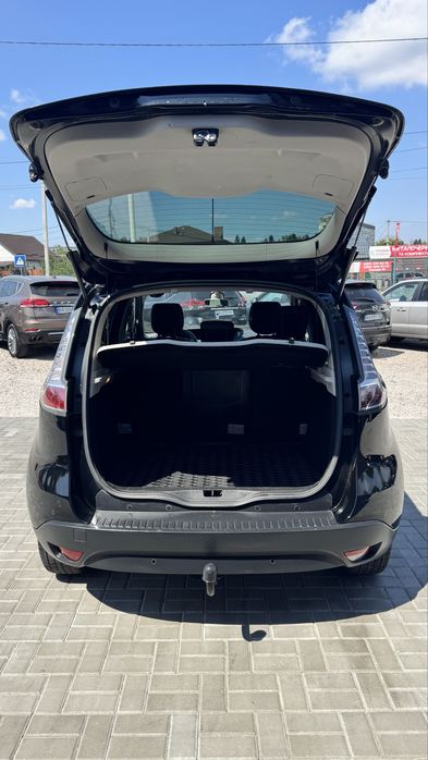 Рестайлінг Renault Scenic Рено Сценік III 2012 р 1,5 К9К дизель 6МКПП