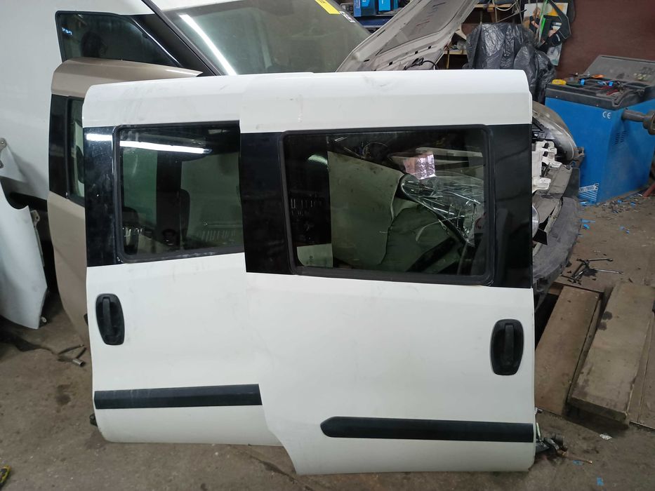 Maska, drzwi przesuwne L+P,maska, lusterka klapa tył Combo, Fiat doblo