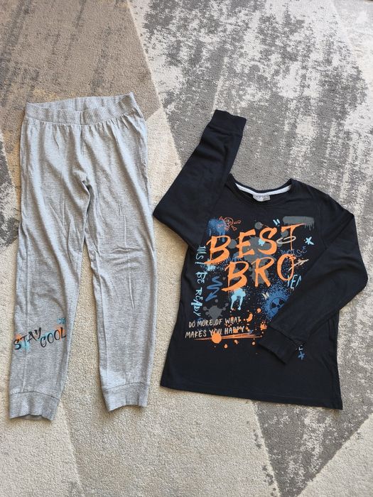 Piżama chłopięca rozmiar 134/140 cm Destination