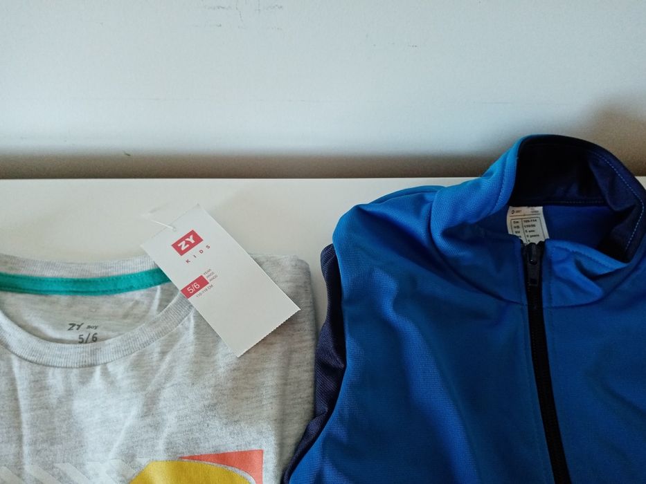 Roupa menino 5/6 anos, nova, portes incluídos