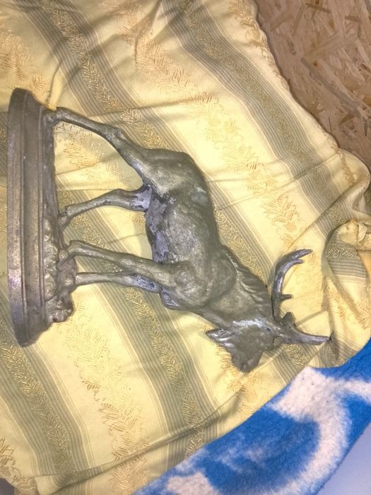 Декор олень металл белый.2780. вес..