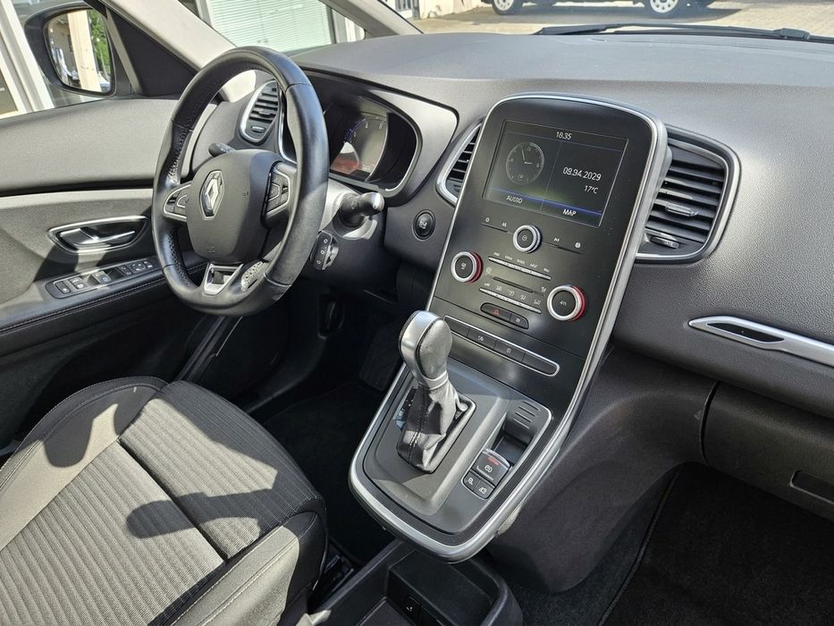 Renault Scénic · Ano 2018 — photo 4