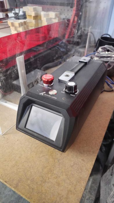 CNC 800W 60x50cm + aspiração