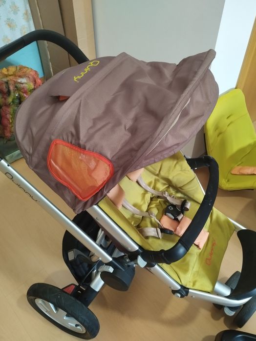 Carrinho Quinny+ ovo+ base isofix