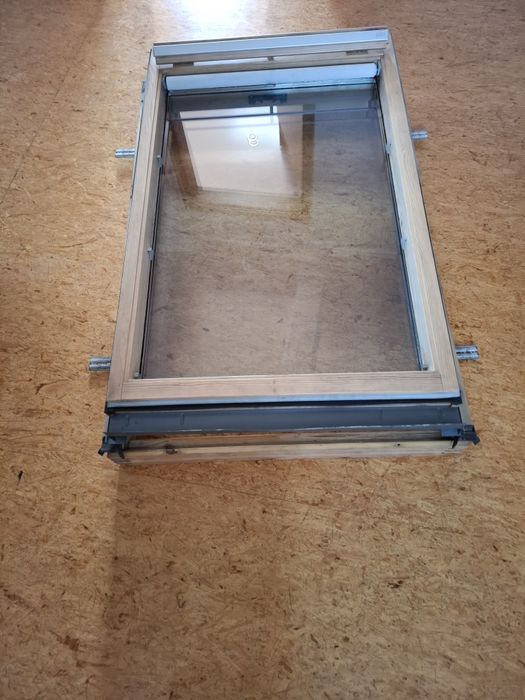 Okno dachowe Velux 78x118